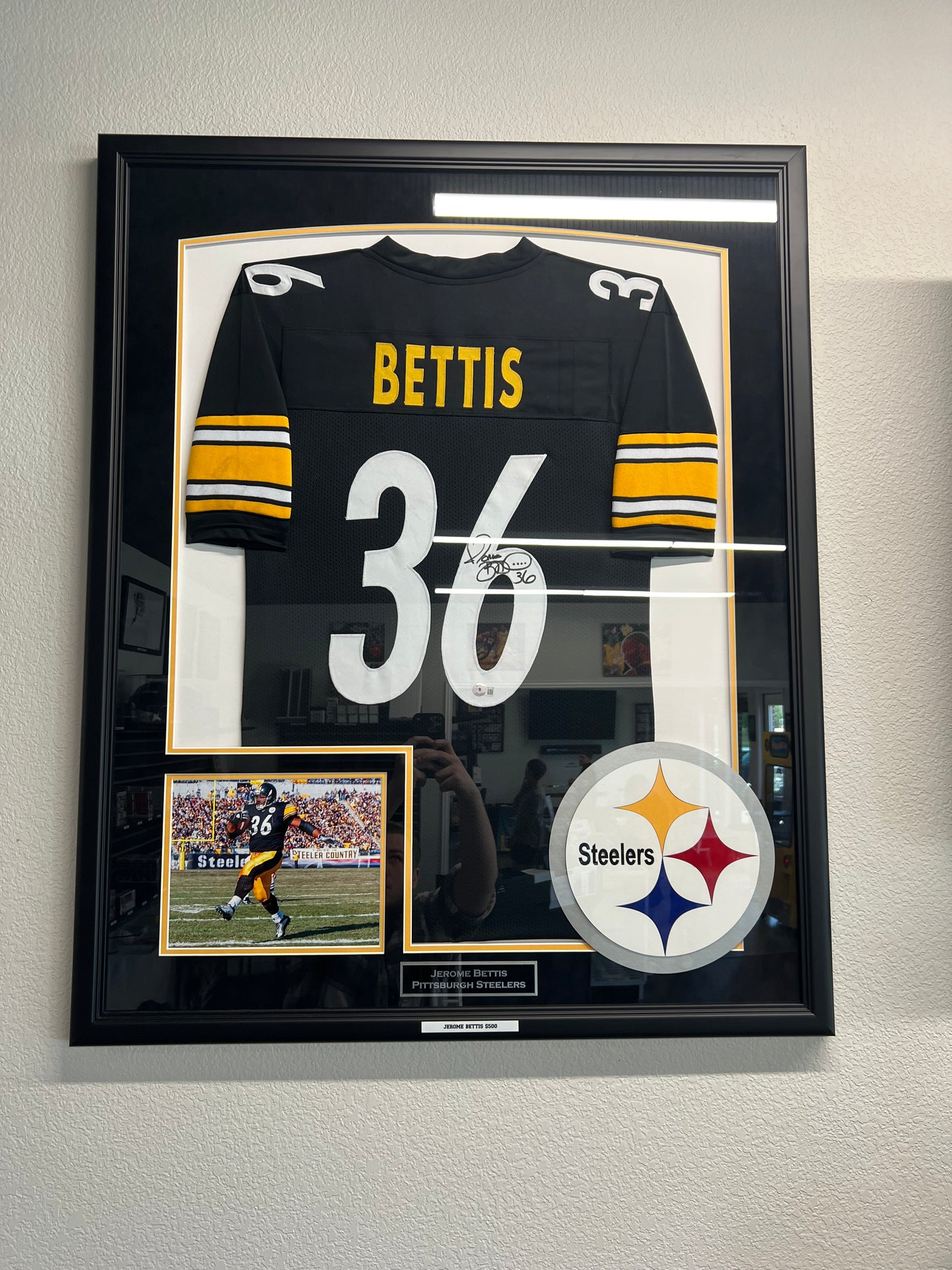 Jerome Bettis Signed Jersey Beckett COA